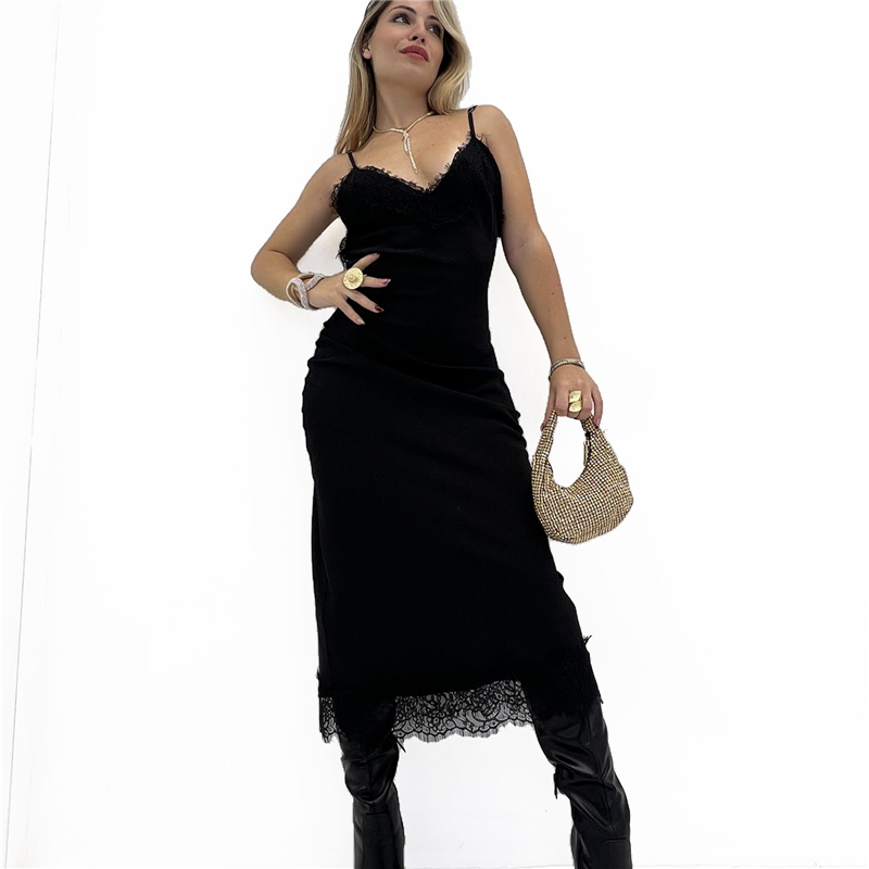 abito lungo con dettagli in pizzo long